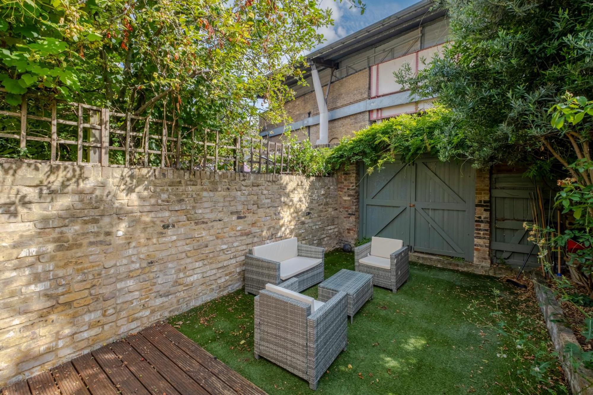 Classic House Villa London