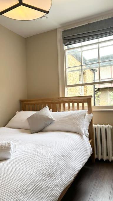 Classic House * London