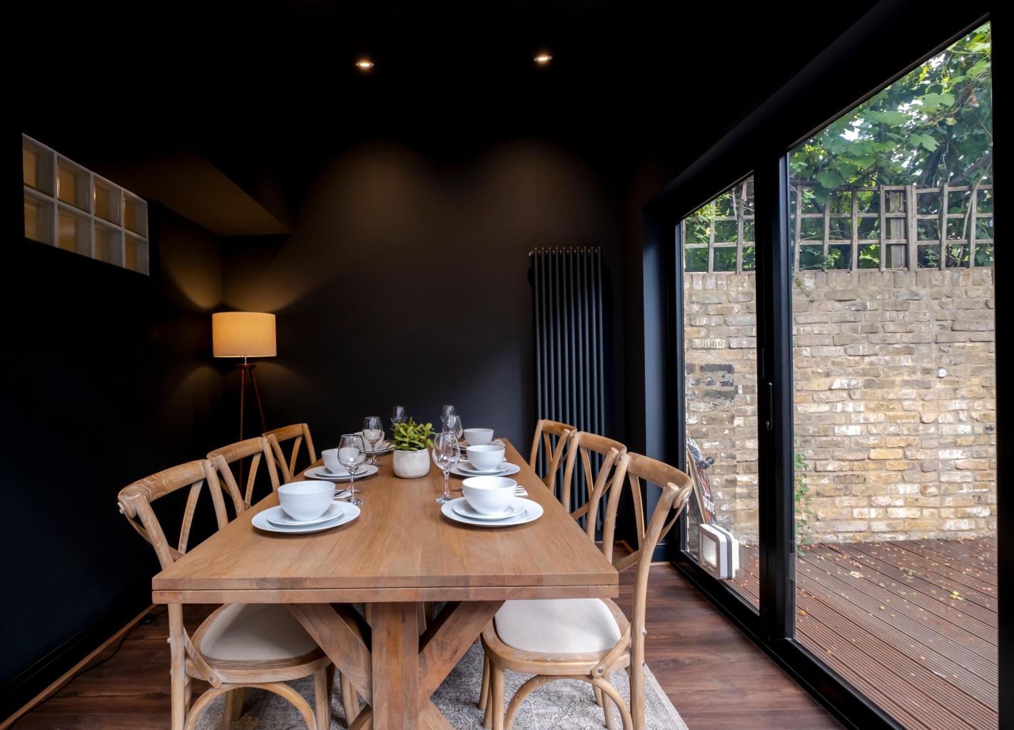 Classic House * London
